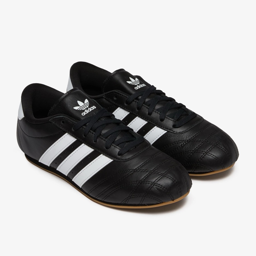 Adidas Samba Style Black/White Women’s Sneaker - Picture 2 of 8